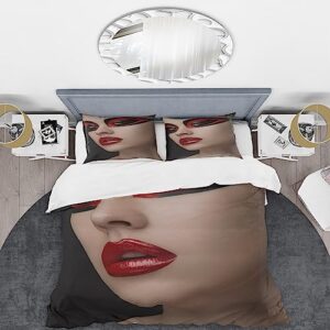 DESIGN ART Designart 'Red Lips Black Makeup On The Eyes of Mask Women' Modern Duvet Cover Comforter Set King Cover + Comforter + 2 King Shams 4 Piece