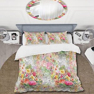 DESIGN ART Designart 'Red Yellow & Pink Flowers with Grunge Floral Background' Traditional Duvet Cover Set King