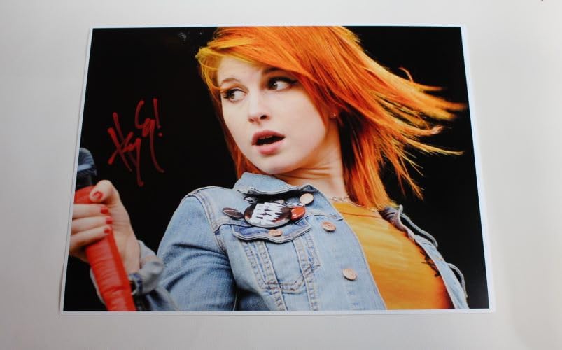 Paramore After Laughter' Hayley Williams Hand Signed Autographed 11x14 Glossy Poster Photo Loa