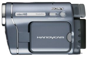 sony ccd-trv328 20x optical zoom 990x digital zoom hi8 analog handycam with steadyshot (discontinued by manufacturer)