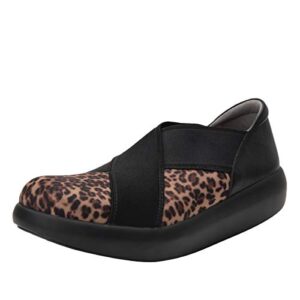 alegria women's evie leopard shoe 7 m us