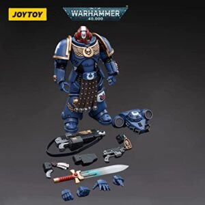 JoyToy 1/18 Warhammer 40,000 Action Figure Ultramarines Intercessor Veteran Sergeant Brother Aeontas (5.3 Inch)