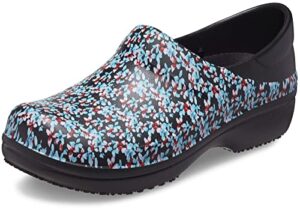 crocs women's neria pro ii clog, slip resistant work shoes, black/ice blue, 9