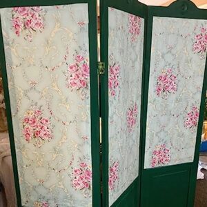 Vintage Light Green Rural Rose Adhesive Paper Shelf Liner Funitures Dresser Drawer Cabinet Decor 17.7 Inch by 96 Inch (Green, 17.7inchX196inch(16.4Ft))