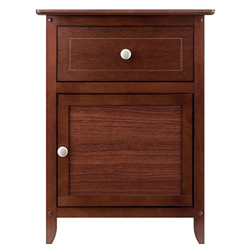 Winsome Wood Eugene Accent Table, Walnut