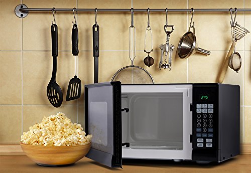 Commercial Chef CHM990B Countertop Microwave Oven, 19.3 x 14.7 x 11.2 Inches, Black
