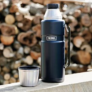 THERMOS Stainless King Vacuum-Insulated Beverage Bottle, 68 Ounce, Matte Steel