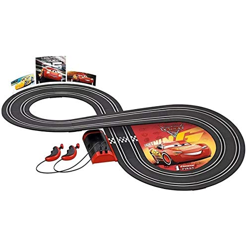 Carrera First Disney/Pixar Cars 3 - Slot Car Race Track - Includes 2 cars: Lightning McQueen and Dinoco Cruz - Battery-Powered Beginner Racing Set for Kids Ages 3 Years and Up