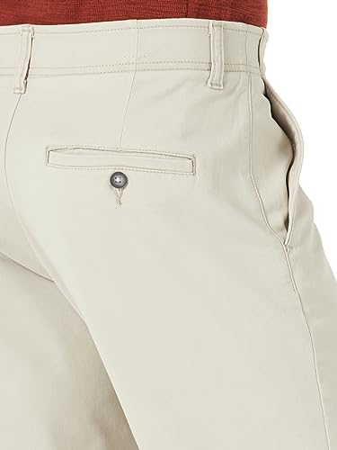 Lee Men's Extreme Motion Flat Front Relaxed Taper Pant, Dove, 38W x 30L