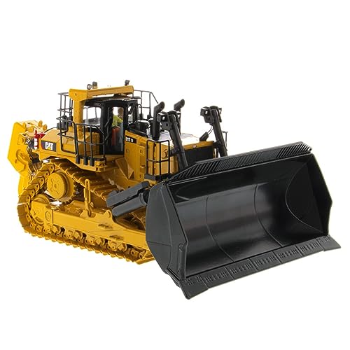 Diecast Masters 1:50 Caterpillar D11T CD Carrydozer | High Line Series Cat Trucks & Construction Equipment | 1:50 Scale Model Diecast Collectible | Diecast Masters Model 85567