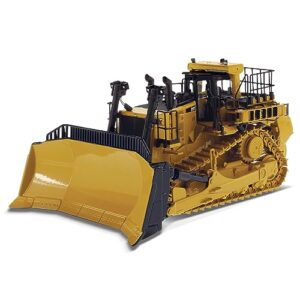 diecast masters 1:50 caterpillar d11t track-type tractor (jel design) | high line series cat trucks & construction equipment | 1:50 scale model diecast collectible | diecast masters model 85565