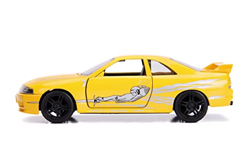 Fast & Furious 1:32 Leon's Nisssan Skyline GT-R (BCNR33) Die-Cast Car, Toys for Kids and Adults