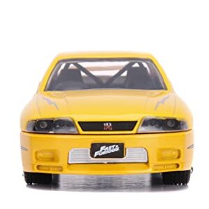 Fast & Furious 1:32 Leon's Nisssan Skyline GT-R (BCNR33) Die-Cast Car, Toys for Kids and Adults