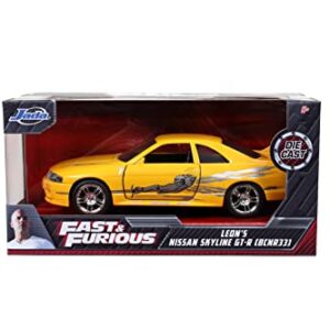 Fast & Furious 1:32 Leon's Nisssan Skyline GT-R (BCNR33) Die-Cast Car, Toys for Kids and Adults