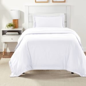 amazon basics lightweight 2 piece microfiber duvet cover set with zipper closure, twin/twin xl, bright white, solid