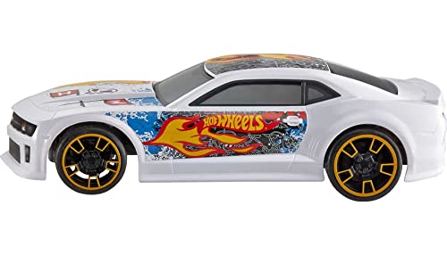 Hot Wheels RC White Zl1 Camaro, Full-Function Remote-Control Toy Car, High-Performance Engine, 2.4 Ghz with Range of 65Ft