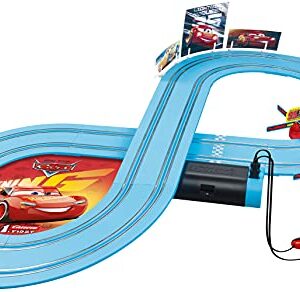 Carrera First Disney/Pixar Cars - Slot Car Race Track - Includes 2 Cars: Lightning McQueen and Dinoco Cruz - Battery-Powered Beginner Racing Set for Kids Ages 3 Years and Up
