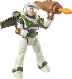 mattel lightyear toys action figure & accessories, mission equipped buzz lightyear figure & projectiles, blasting action
