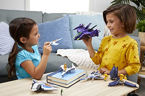 Mattel Lightyear Toys Hyperspeed Series Zurg Fighter Ship 9.25 Inches Long Authentic Detail, with Zurg Figure 2.25 Inches Tall, Fan Gift Ages 4 Years & Up