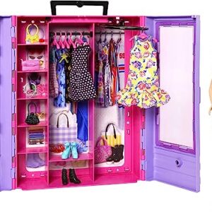 Barbie Fashionistas Doll & Playset, Ultimate Closet with Barbie Clothes (3 Outfits) & Fashion Accessories Including 6 Hangers