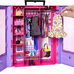 Barbie Fashionistas Doll & Playset, Ultimate Closet with Barbie Clothes (3 Outfits) & Fashion Accessories Including 6 Hangers