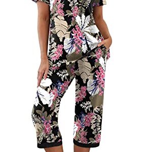 PrinStory Women's Pajama Set Short Sleeve Shirt and Capri Pants Sleepwear Pjs Sets with Pockets FP-Big Leaf Pink-Large