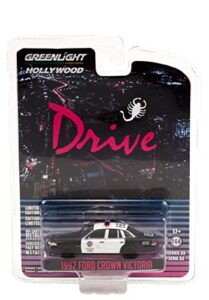 greenlight 1:64 hollywood series 33 - drive (2011) - 1992 crown victoria police interceptor - los angeles police department 44930-d [shipping from canada]