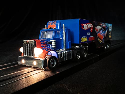 Auto World Xtraction Racing Rig Peterbilt 359 w/Trailer Snake II vs. Mongoose II (Flamethrower) HO Scale Slot Car