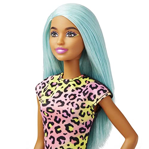 Barbie Makeup Artist Fashion Doll with Teal Hair & Art Accessories Including Palette & Brush