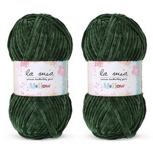 2 skein la mia mellow velvet chenille yarn for knitting and crocheting baby clothes, blankets and accessories, 100% polyester, 100 gr (3.5 oz) / 115 m (125 yards), super bulky, green - 938