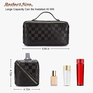 Large Capacity Travel Cosmetic Bag Plaid Checkered Makeup Bag Portable Leather Waterproof Skincare Bag with Handle and Divider for Women