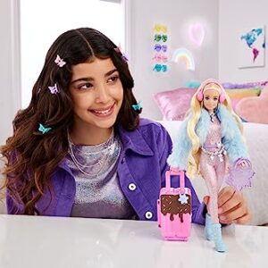 Barbie Extra Fly Doll with Snow-Themed Travel Clothes & Accessories, Sparkly Pink Jumpsuit & Faux Fur Coat