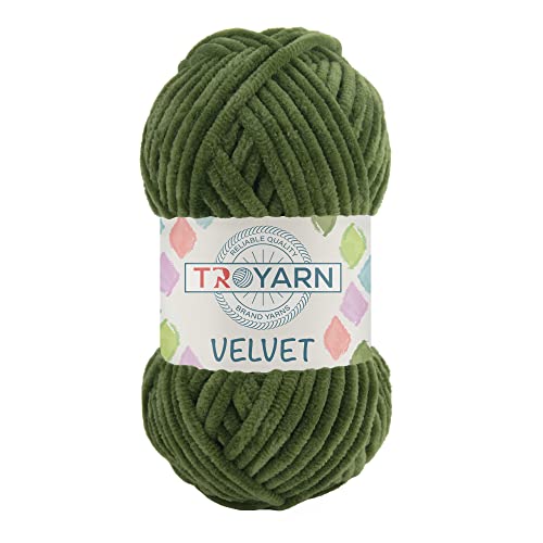 Troyarn Velvet Chenille Baby Blanket Yarn Amigurumi Yarn for Crocheting and Knitting Super Bulky 100 gr (132 yds) (10132 - Dark Green)