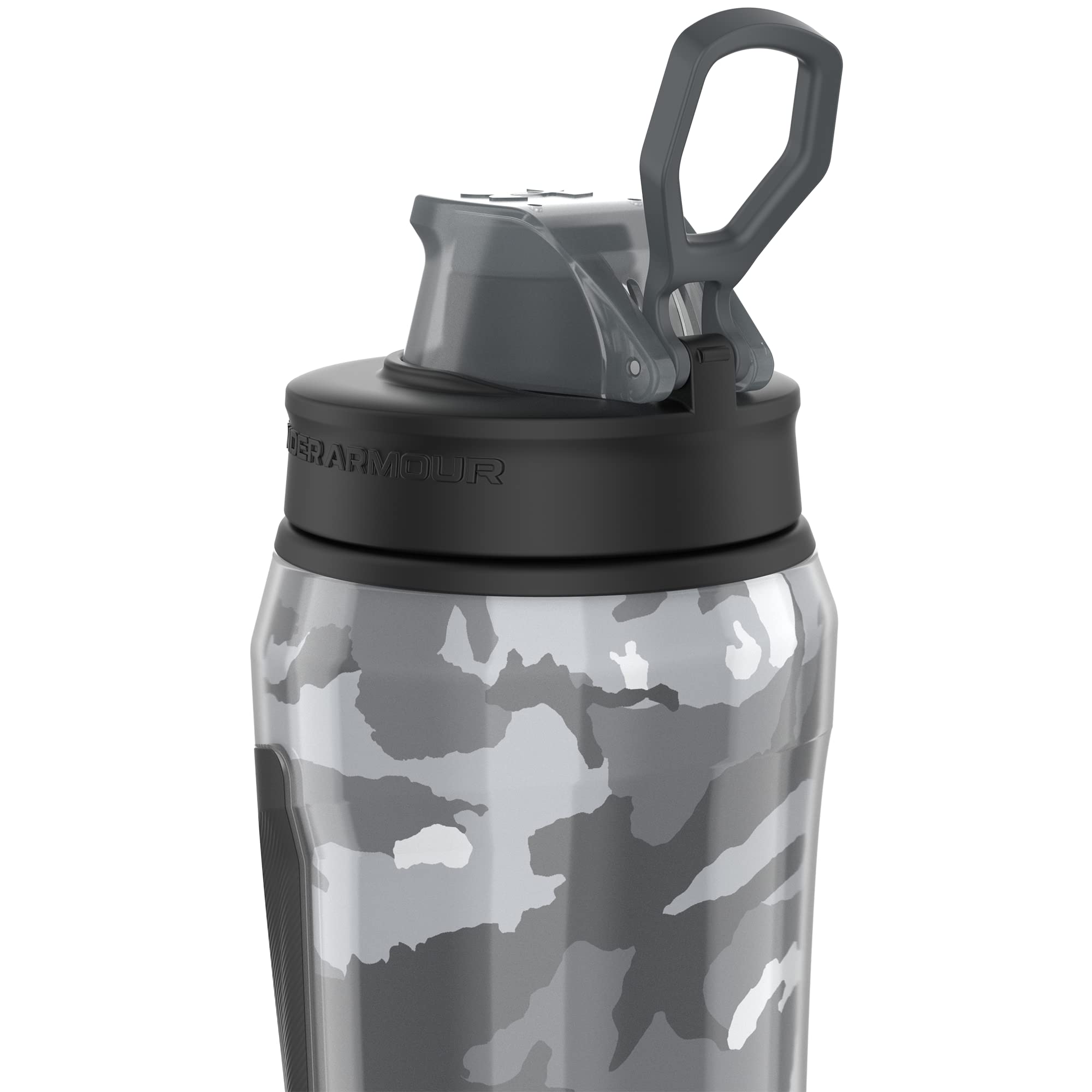 Under Armour UA 28oz Insulated Playmaker Squeeze Steel Camo OSFA