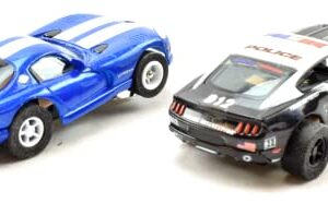 Auto World/Premium Hobbies Highway Getaway Mustang VS Viper HO Scale Slot Car Race Set CP7974