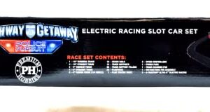 Auto World/Premium Hobbies Highway Getaway Mustang VS Viper HO Scale Slot Car Race Set CP7974