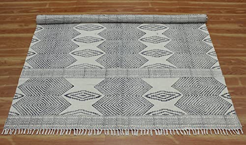 Casavani Hand Block Printed Cotton Dhurrie Geometric Gray & Beige Tassel Rug Easy Care Washable Rugs for Doormat Entryway Living Room Bedroom Hallway Balcony 2.6x10 Feet Runner