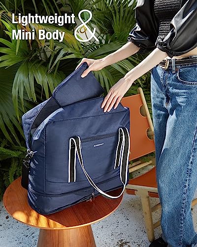 Foldable Duffle Bag for Travel, BAGSMART 31L Expandable Large Travel Bag for Women and Men, Weekender Overnight Bag Carry On Luggage for Travel Accessories(Black)