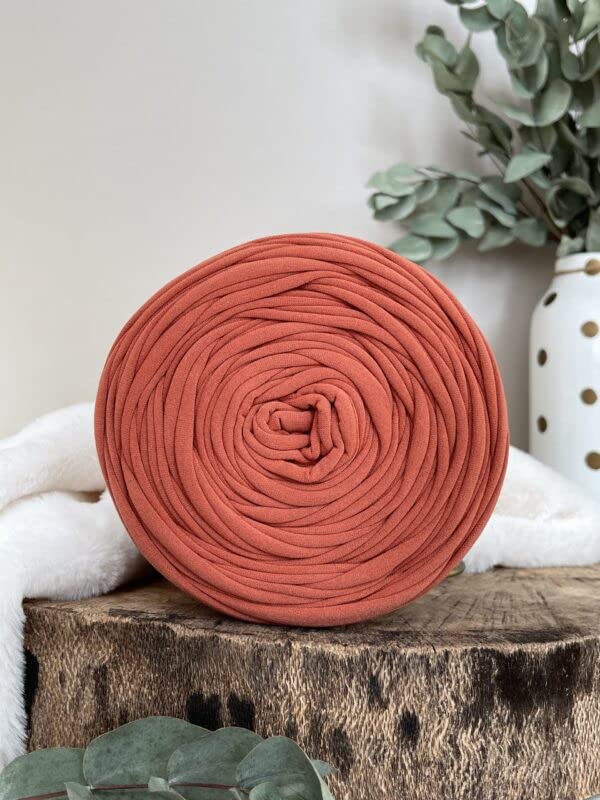 AMORINO FIOS Premium 36mm t-Shirt Yarn (Terracotta), Very Soft Crochet Yarn, Crochet Yarn with Perfect Elasticity and Softness, Yarn for Crafts, knotless Cotton Yarn, Macrame t-Shirt Yarn.