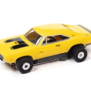 Auto World Thunderjet 1969 Dodge Charger R/T (Yellow) HO Scale Slot Car