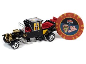barris koach black with red interior with poker chip (collector token) and game card trivial pursuit series 1/64 diecast model car by johnny lightning jlpc003-jlsp136
