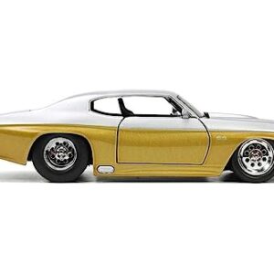 1970 Chevy Chevelle SS, Gold and Silver - Jada Toys 34116-1/24 Scale Diecast Model Car