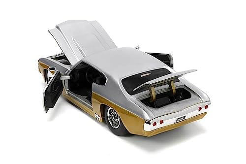 1970 Chevy Chevelle SS, Gold and Silver - Jada Toys 34116-1/24 Scale Diecast Model Car