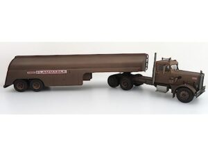 1955 peterbilt 281 "needlenose tractor with tanker trailer brown (weathered) duel (1971) movie 1/43 diecast model by big rig replicas 43-0430