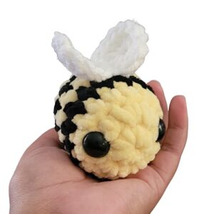 handmade crochet mini bee stuffed animals, small plushies, toy for kids