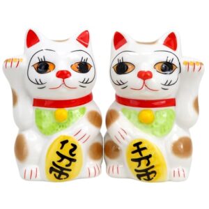 maneki neko lucky cat, magnetic salt and pepper shakers, housewarming gift and home decor, 2.25 by 3.75 inches