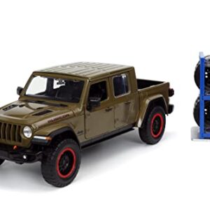 Just Trucks 1:24 2020 Jeep Gladiator Die-cast Car Brown with Tire Rack, Toys for Kids and Adults