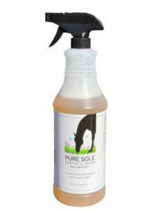 pure sole soothe & shine shampoo - a gentle deep cleaning moisturizing horse shampoo - hydrates skin and conditions coat. - perfect for mane and tail too - 32 oz.