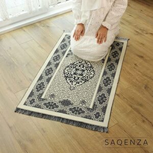 SAQENZA Muslim Prayer Rug Double Sided - Prayer Mat 3 Pieces Set - Gift Kufi Hat - Gift Prayer Beads ( 99 ) - Muslim Gifts for Men , Women and Kids ( Black )