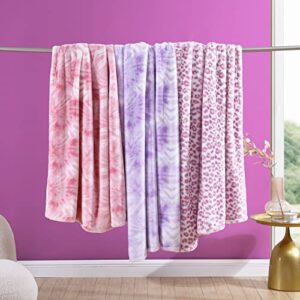 Betsey Johnson- Throw Blanket, Ultra Soft Faux Fur Home Décor, All Season Bedding (Fireworks Tie Dye Pink, 50 x 60)